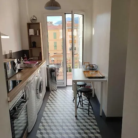 Le Verlaine, En Centre A Deux Minutes Des Plages Apartman