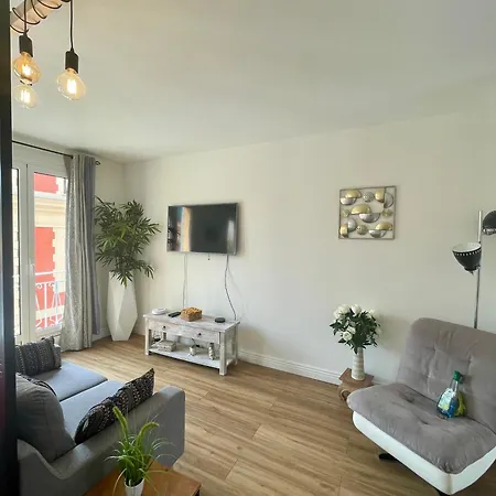 Le Verlaine, En Centre A Deux Minutes Des Plages Menton